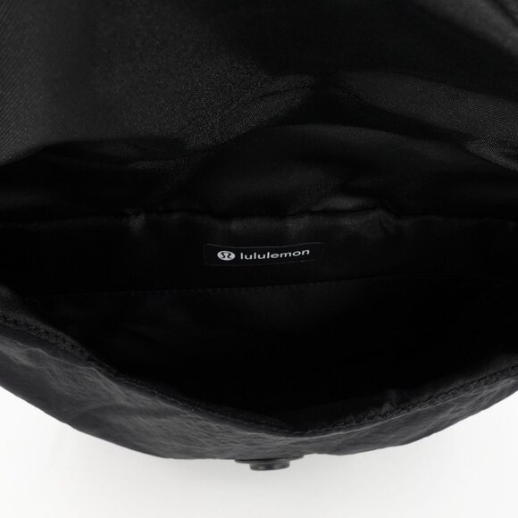 Lululemon Curved Crossbody 3L Black OS - Picture 15 of 16